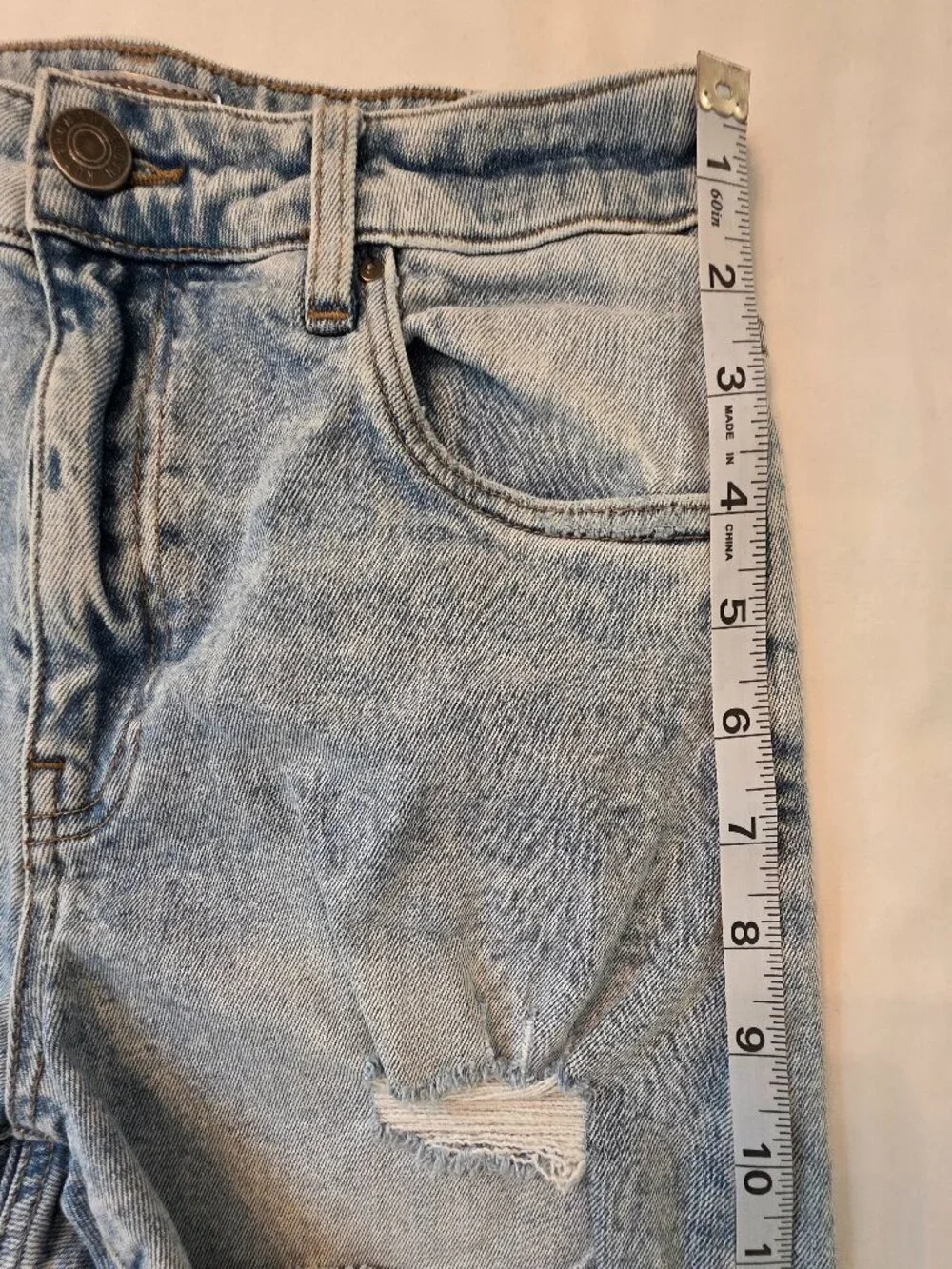Kut From The Cloth Jane Washed Denim High Rise Women's Long Shorts, Size 2